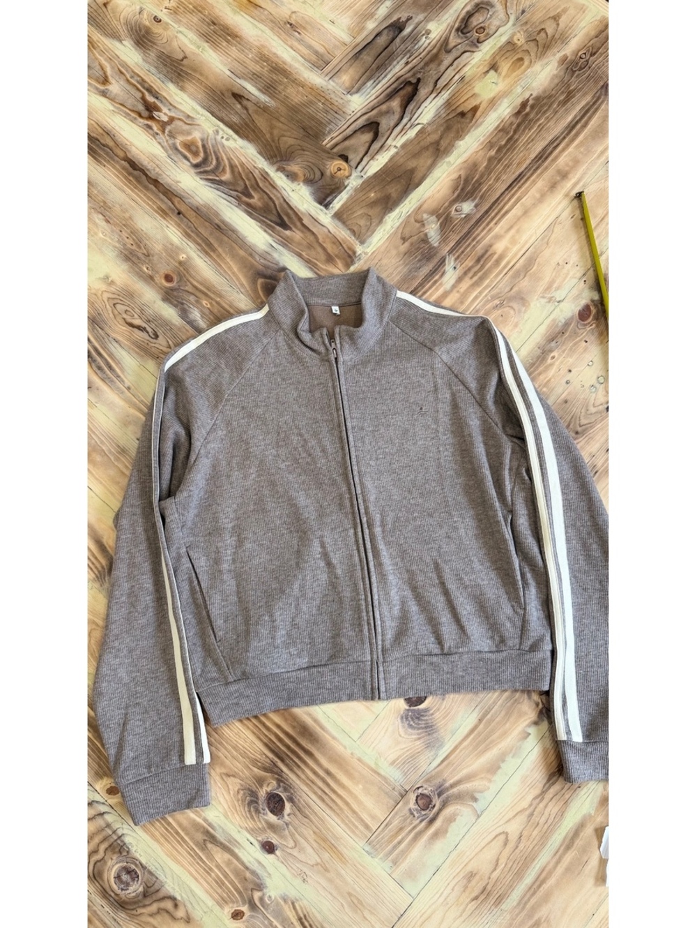 Halara Taupe zip-up track jacket with white side stripes 0531 - Picture 9 of 9